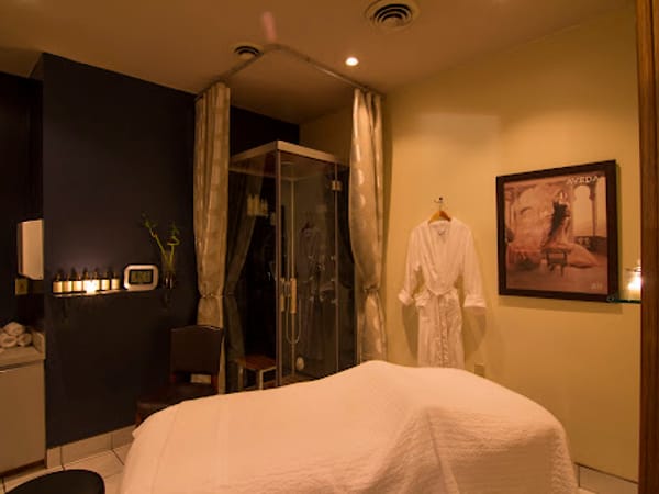 Douglas J Salon & Medspa in Okemos