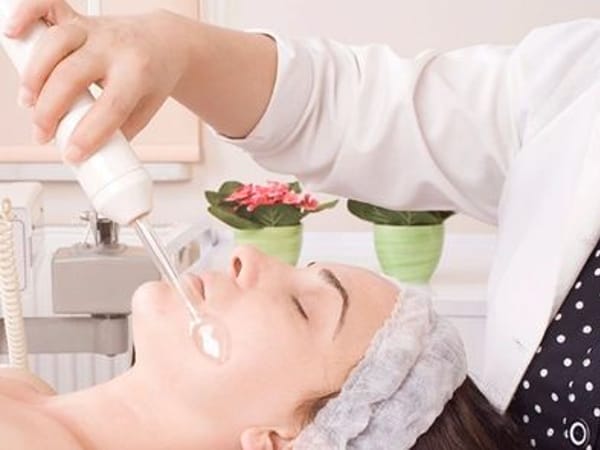 HE & Med Spa (H.A.N.D.S. Esthetics)