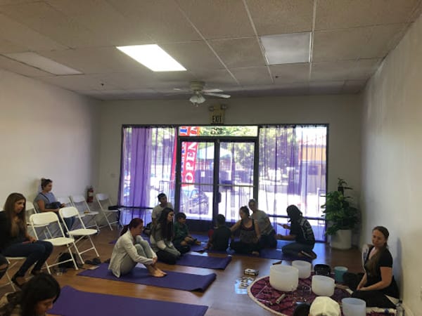 Holistic Vibez YOGA