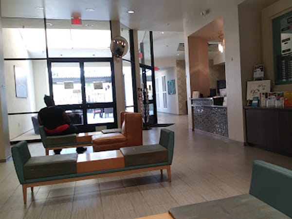 La Quinta Center