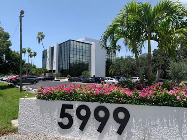 Pinnacle Health and Weight Loss Center of St Pete