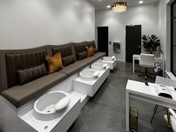 Avant Tous Aesthetics and Wellness- Bocage