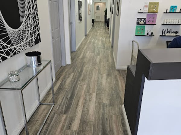 Mira Aesthetic Cosmetic Surgery Center - Dr. Mirrafati