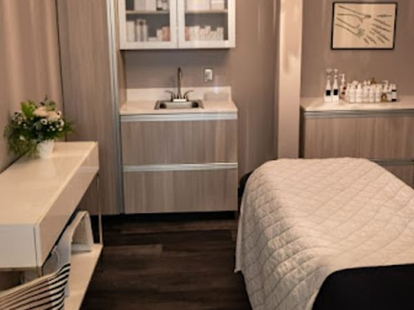 BE WELL Skin Space