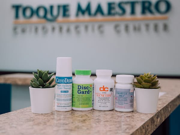 Toque Maestro Chiropractic Center Dr. Louie J. Mercado Colón Quiropractico