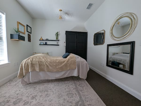 Dr. Sarah Karsmarski Acupuncture Physician