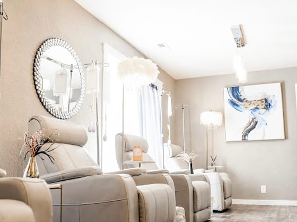 Rogue Revitalize - Luxury IV, Wellness, and Beauty Bar