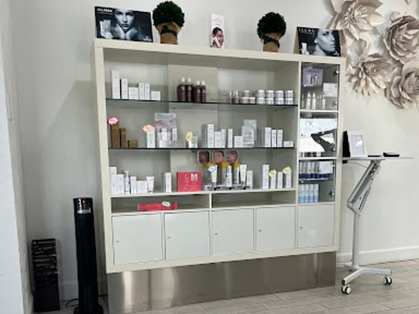 Esthetique Facial Spa