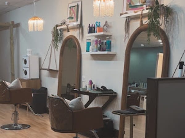 Headspace Scalp Therapy Spa