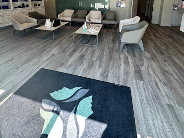 Williamson Cosmetic Center & Perenack Aesthetic Surgery (formerly Renaitre)