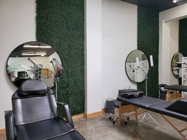 Ayna Beauty Studio