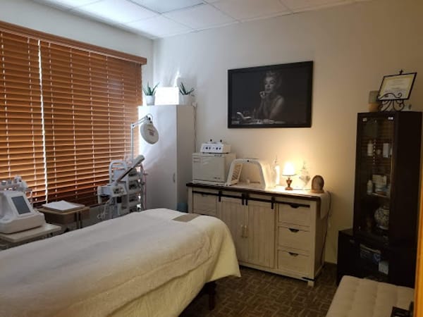 Eleganz Medical Spa and Integrated Medicine