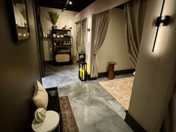 Refinery Head Spa