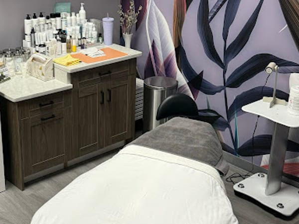 V'La Von Studio Spa
