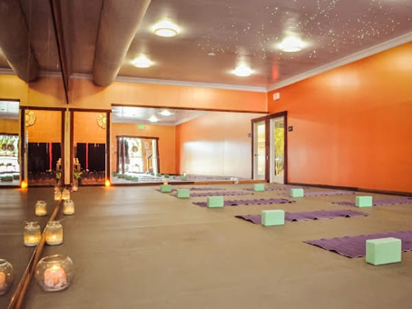 Santa Anita Hot Yoga and Holistic Health (Now Merkaba Healing Arts Centre)
