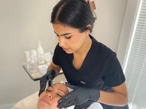 Navs Beauty Lounge