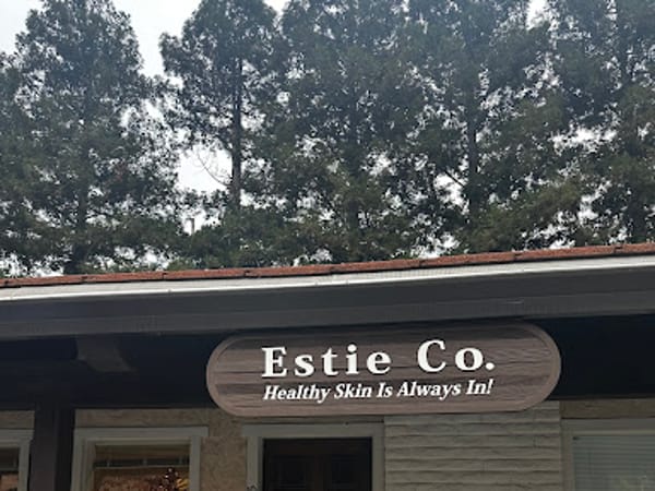 Estie Co!