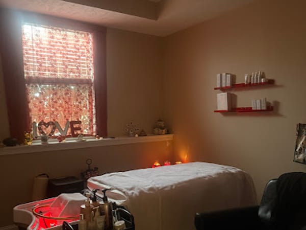 Unwind Head Spa & Salon, LLC