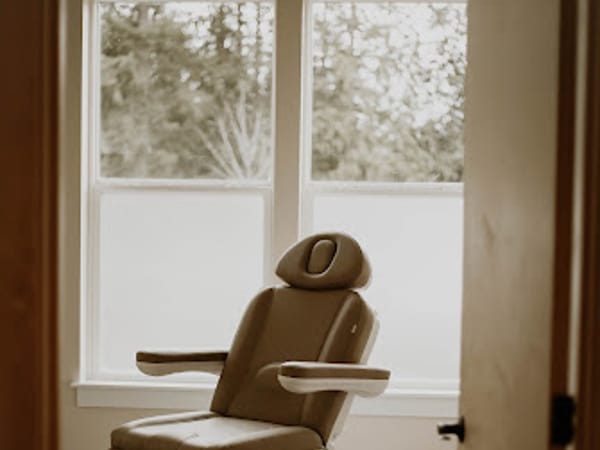 Renew Aesthetics and Regenerative Medicine