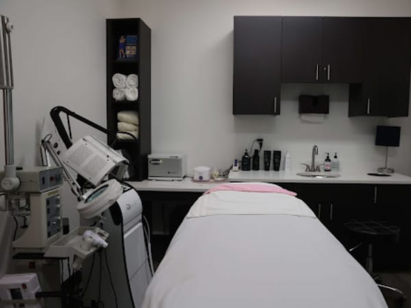AESTHETICS 360° Face & Body Center