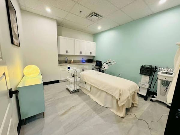 Vivara Med Spa & Clinic