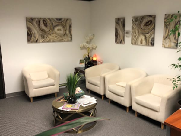 Holistic Health Chiropractic Clinic