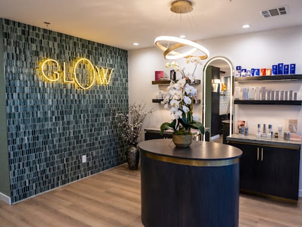 Glow Aesthetic Center Med Spa