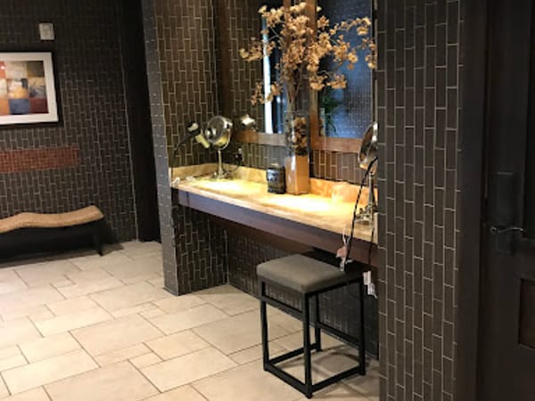 Sandalwood Spa