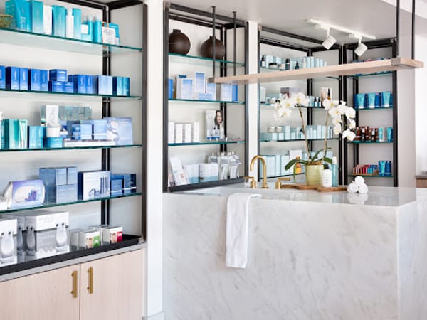Hiatus Day Spa • Med Spa