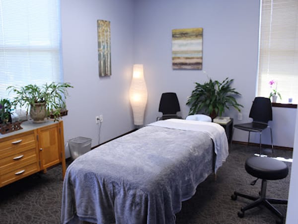 Ai Zen Sports and Pain Clinic