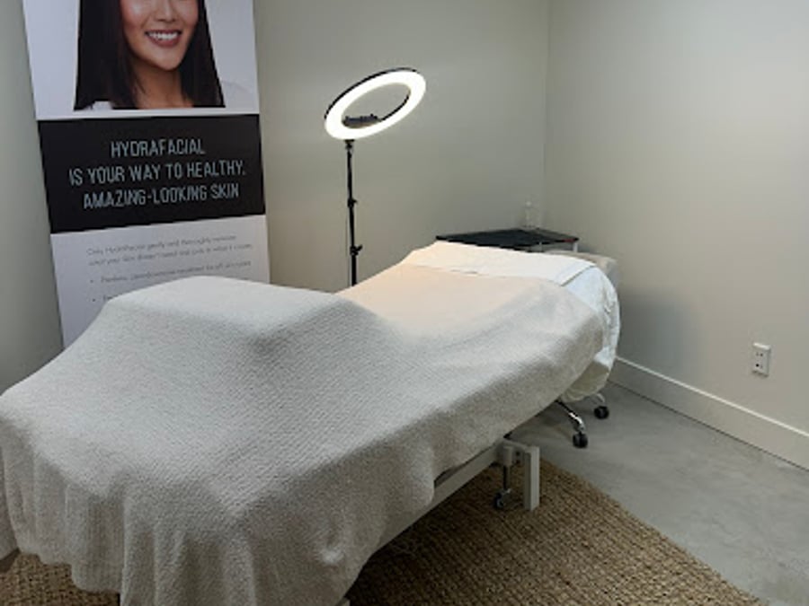 Lumiere Aesthetics & Academy
