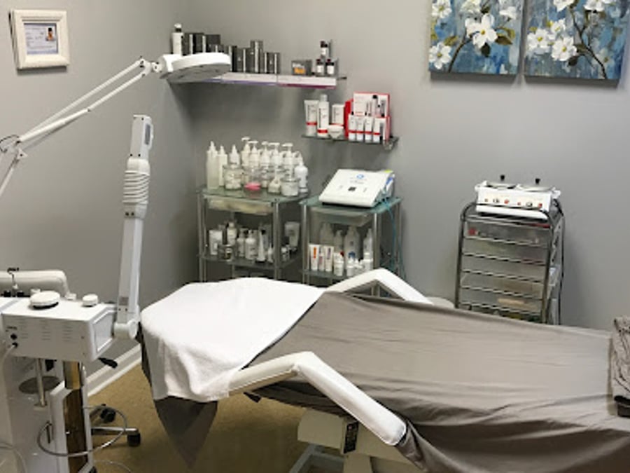 Andrea's Esthetics @ Salon Society
