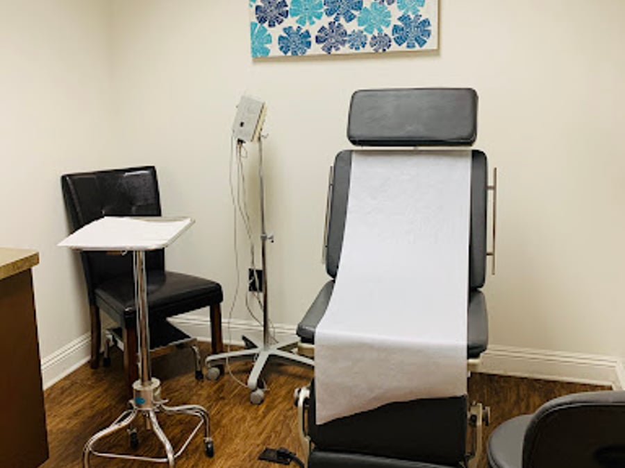 Skin & Beauty Center