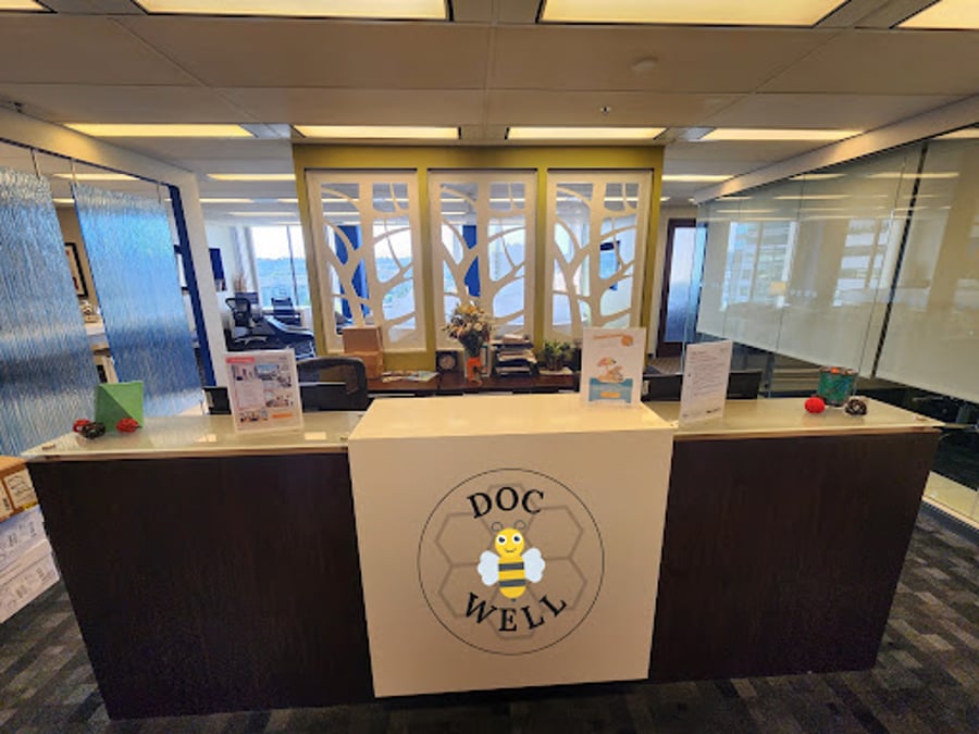 Doc Bee Well
