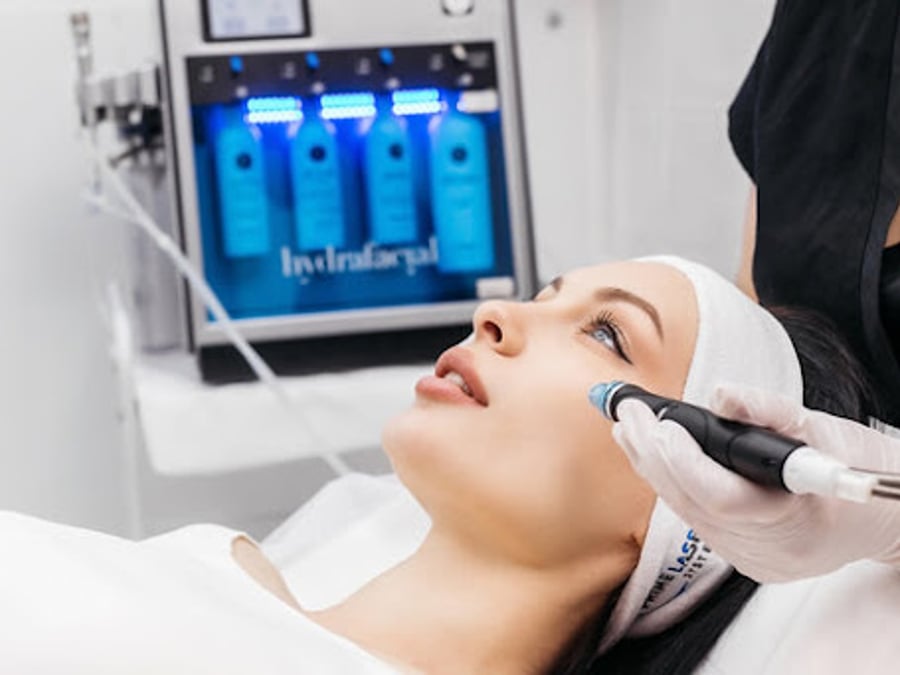 CUTIS MED SPA LLC