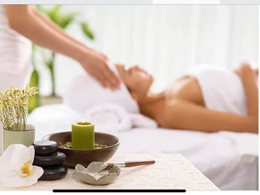 Pure Beauty Day Spa