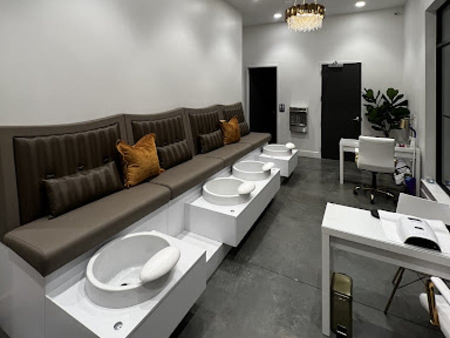Avant Tous Aesthetics and Wellness- Bocage