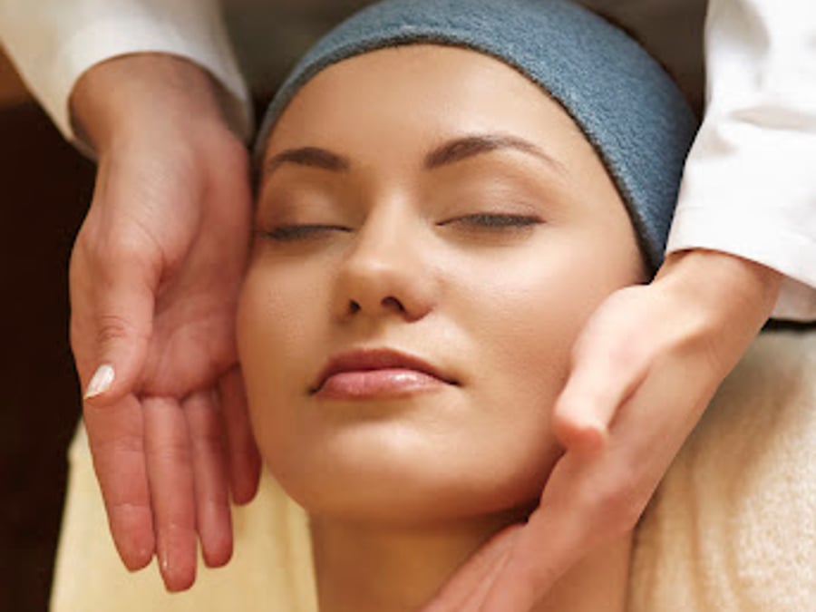 Ambar Carmona Med Spa