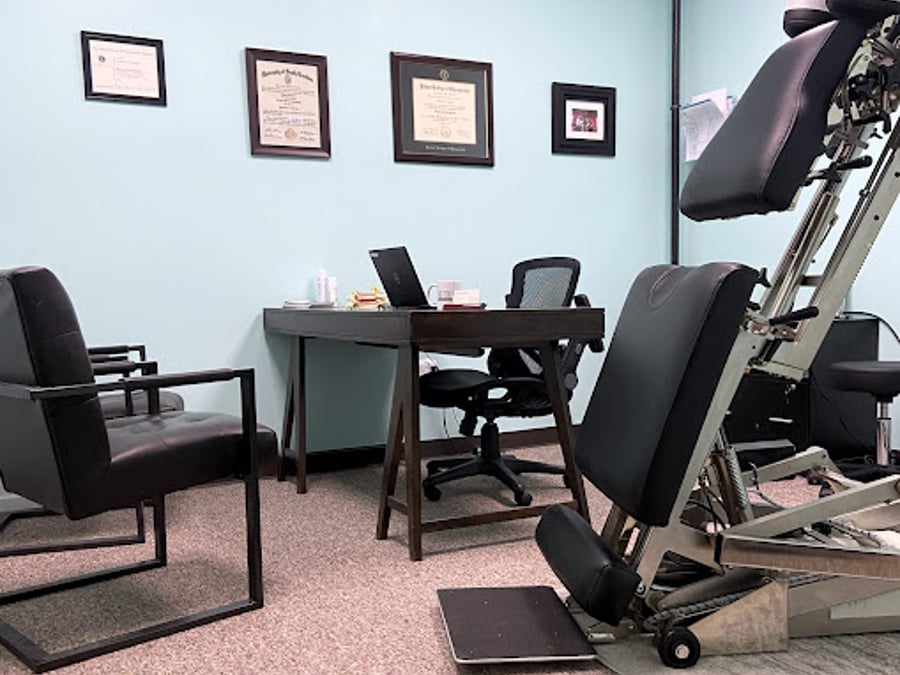 Family and Sport Chiropractic