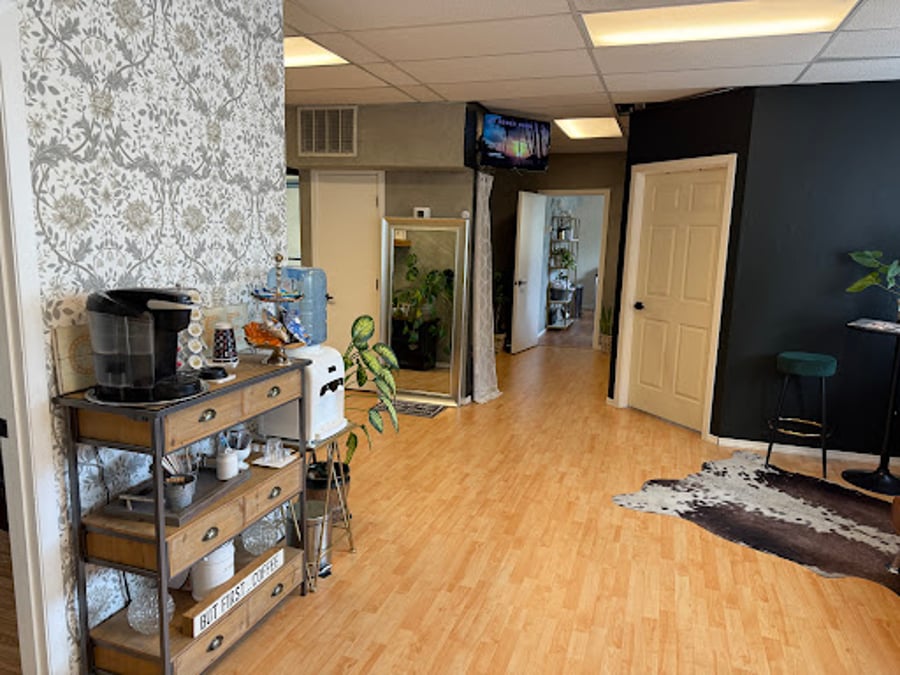 Amanda Rose, Advanced Aesthetician