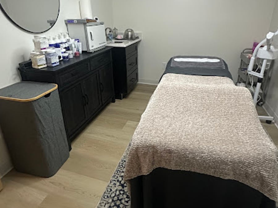 Dolcé Villa Salon Suites & Med Spa