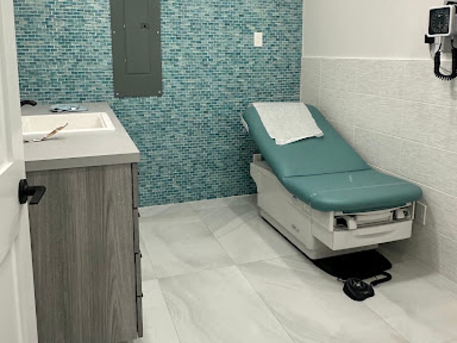 Seven Hills Medical Center & Weight Loss Center,Melville : Thirumalesh Venkatesh, MD