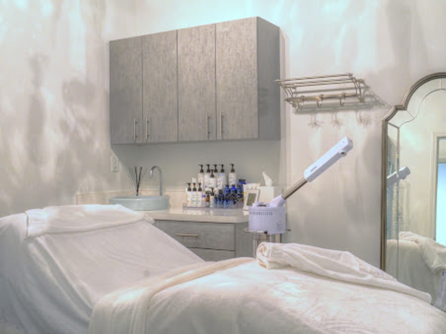 Advanced Aesthetics Med Spa