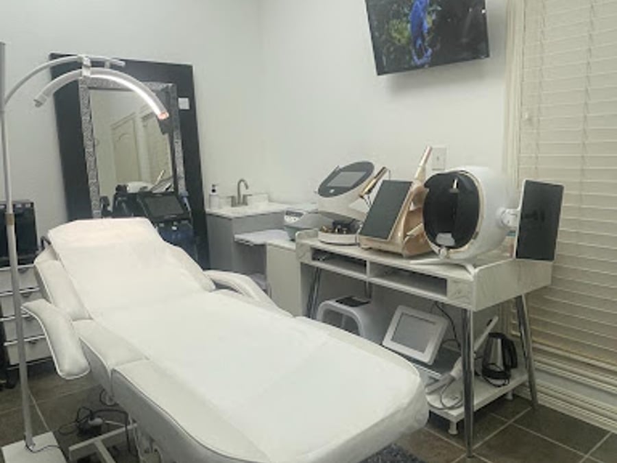 Golden Diamond Med Spa