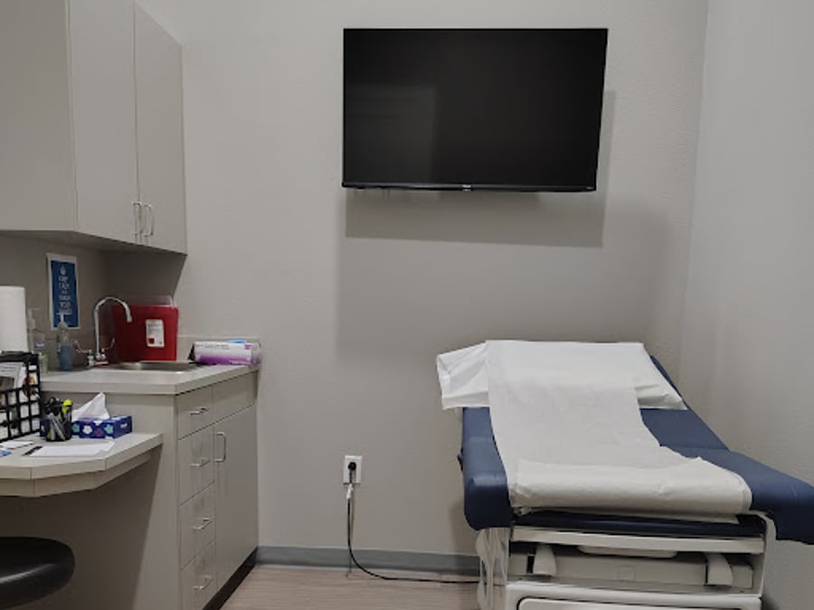 Apex Vitality Health - Dr Aminah Naveed - Primary Care , Wellness and Weightloss