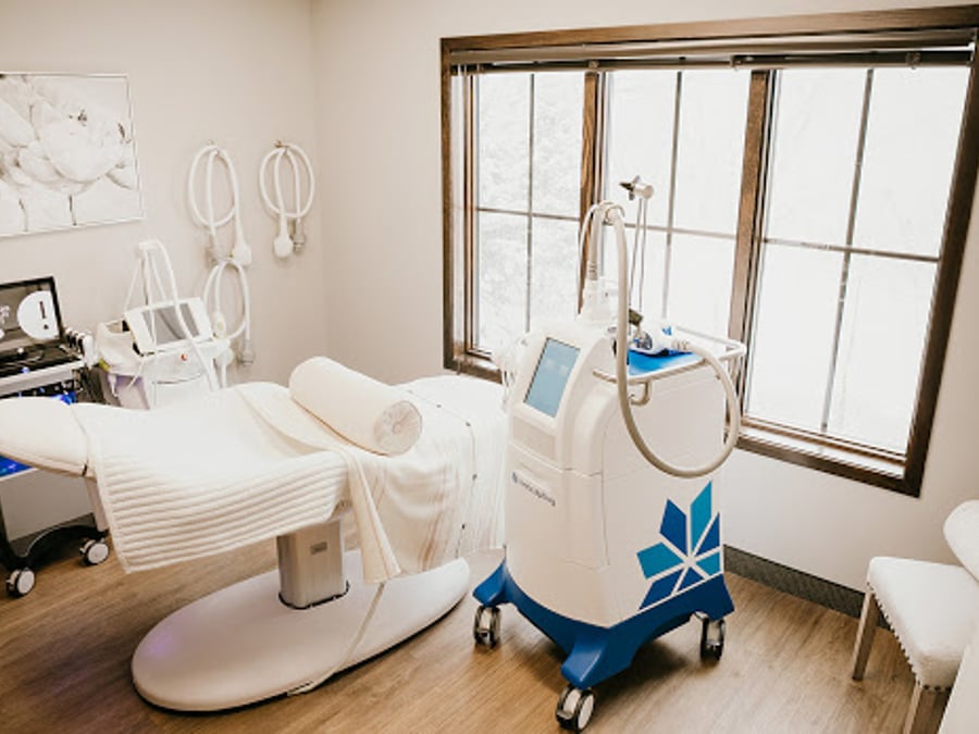 AESTHETIQ Institute