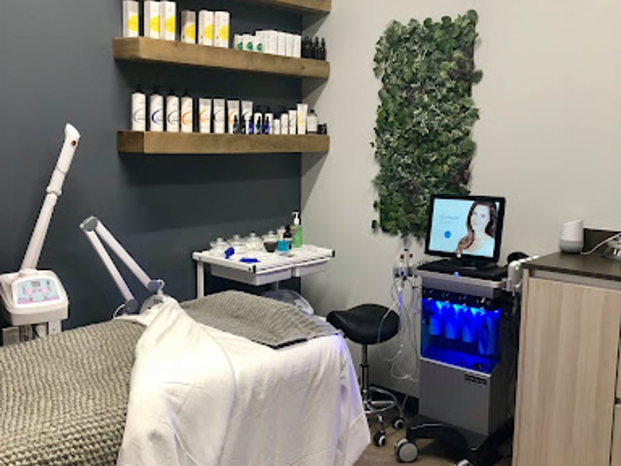Roma Med Spa: Medical Skin care & Aesthetics | ADVATX Laser Hair Removal | Hydrafacials | Waxing