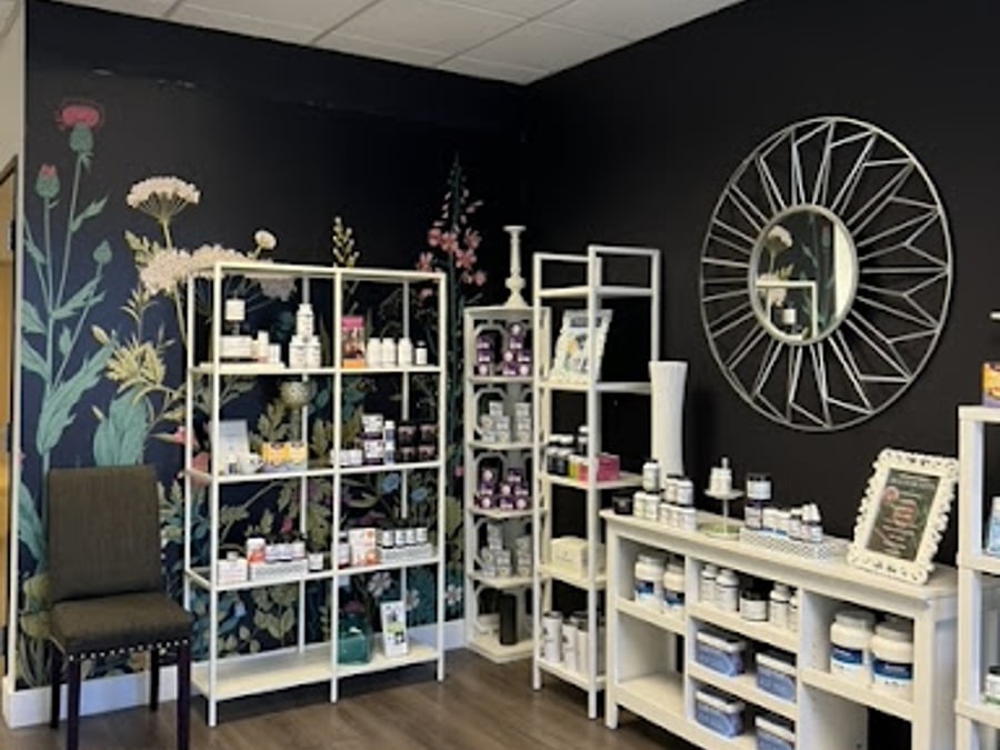 Live Well Natural Medicine