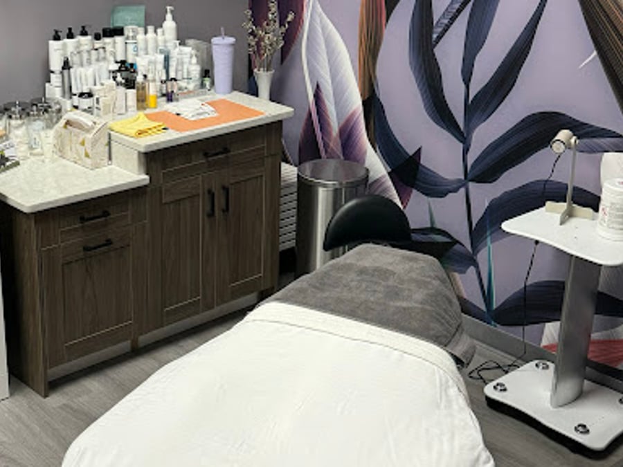 V'La Von Studio Spa
