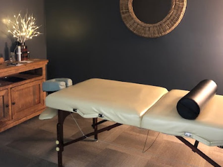 Avé Holistic Health & Chiropractic